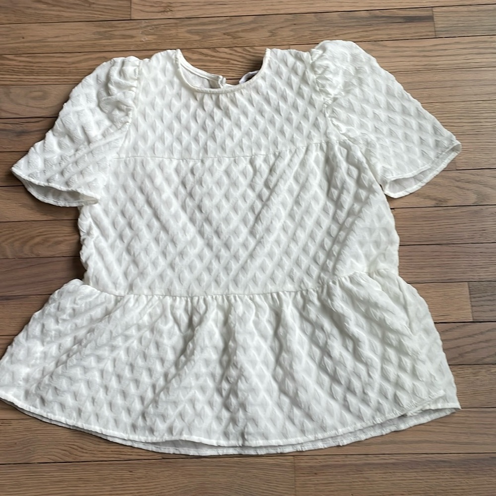 Diamond shaped  Babydoll Top by THML white Xs